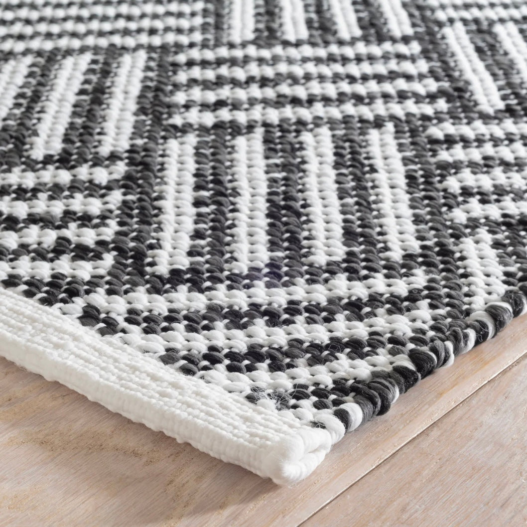 Crisscross Handwoven Outdoor Carpet