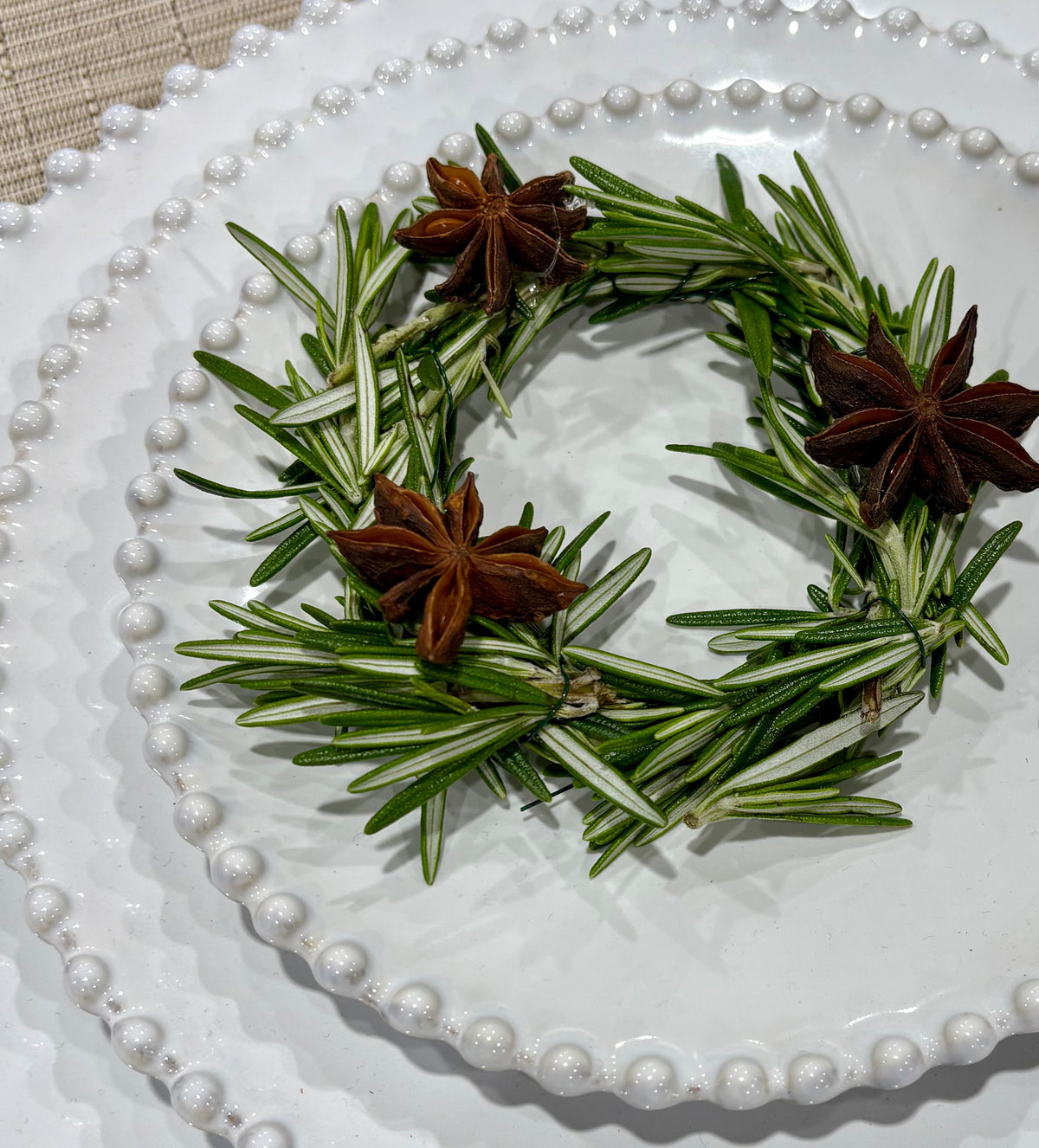 Table Setting Natural Wreath