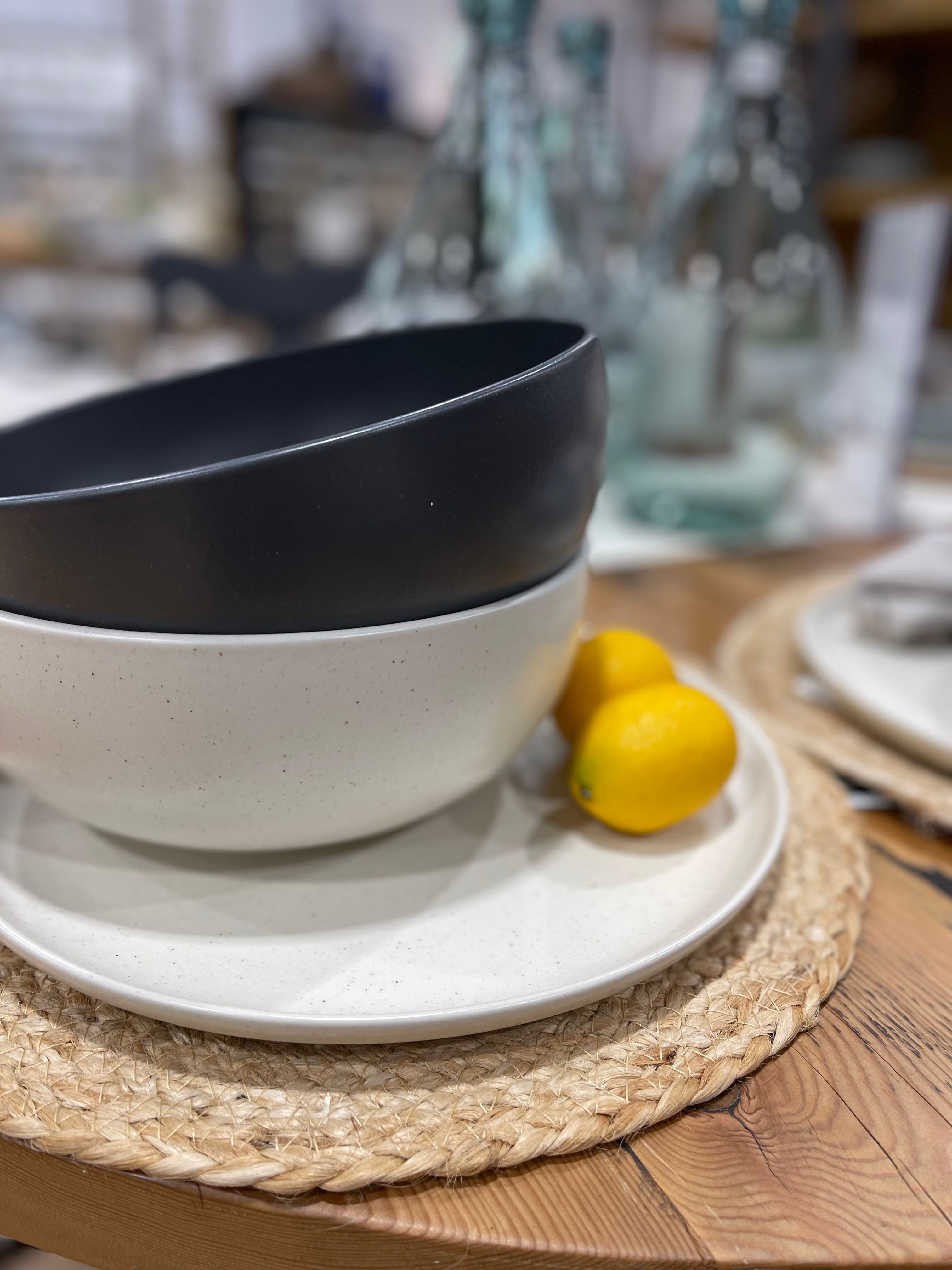Stoneware Serving Bowl – Graham and Brooks