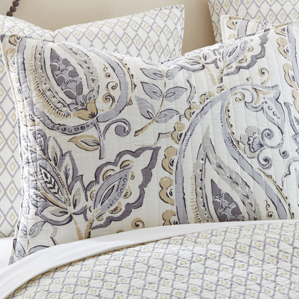 Theresa Quilt Set