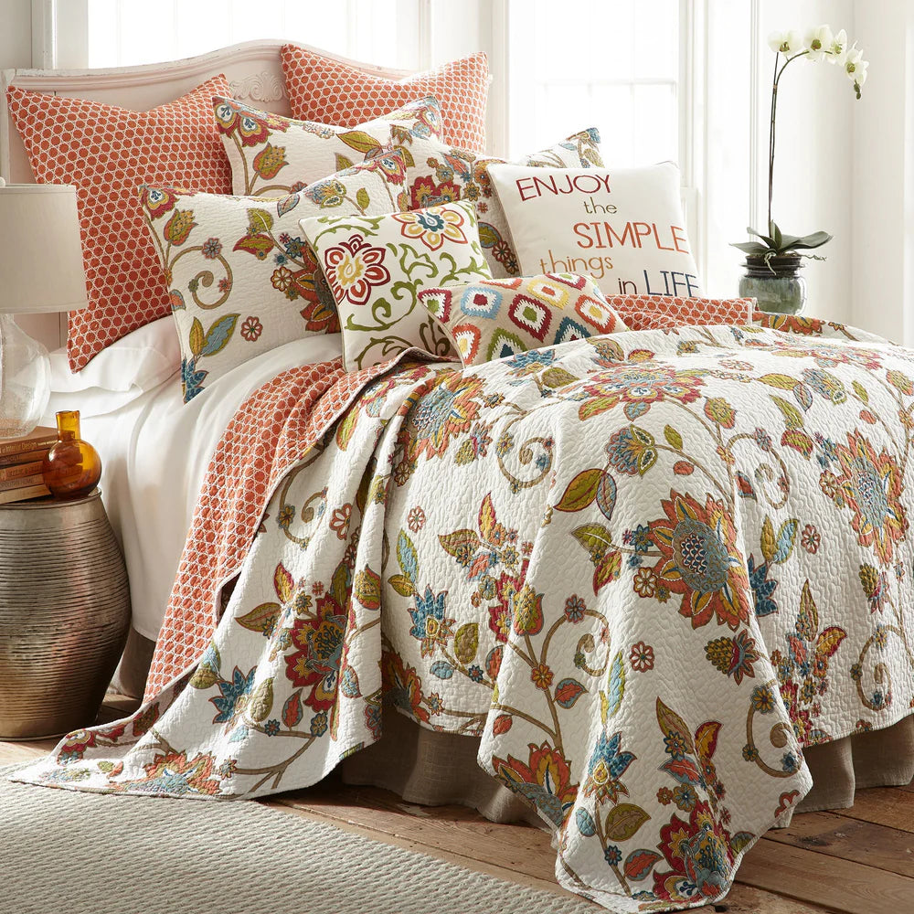 Clara Quilt Set